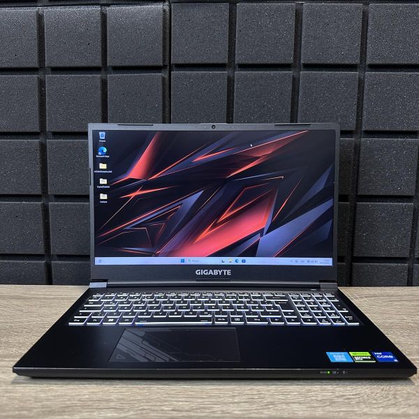 Ноутбук Gigabyte G5 144Hz i5-12500H/16GB/512SSD/RTX4050-6GB Б/В