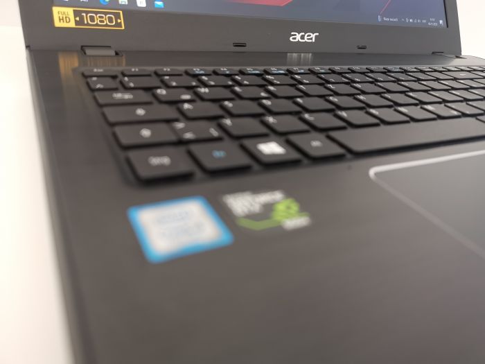 Ігровий ноутбук Acer E5-575 i5-7200U 8Gb 240SSD GTX 950 Б/В