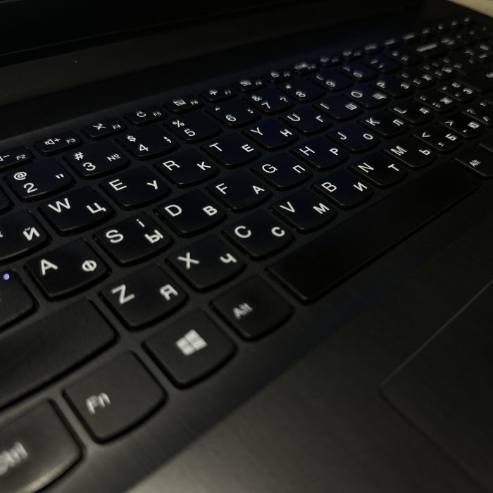 Ноутбук Lenovo IdeaPad 310-15ISK i5-6200U 12Gb 240Gb SSD Nvidia 920MX Б/В
