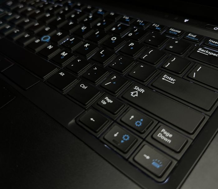 Сенсорний Ноутбук Dell 7440 i7-4600U/4Gb/120SSD/Intel HD Graphics Б/В