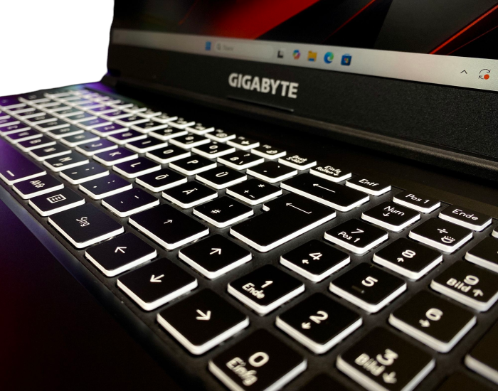 Ноутбук Gigabyte G5 GE i5-12500H/16GB/512SSD/RTX3050 Б/В