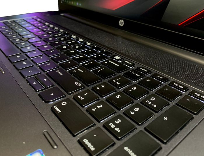 Ноутбук HP Zbook 17 G3 i7-6820HQ/16Gb/256SSD/Nvidia Quadro M3000M-4Gb