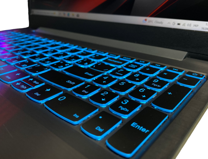 Ноутбук Lenovo IdeaPad Gaming I5-9300H 16 GB SSD 250 GB GTX 1650 Б/В