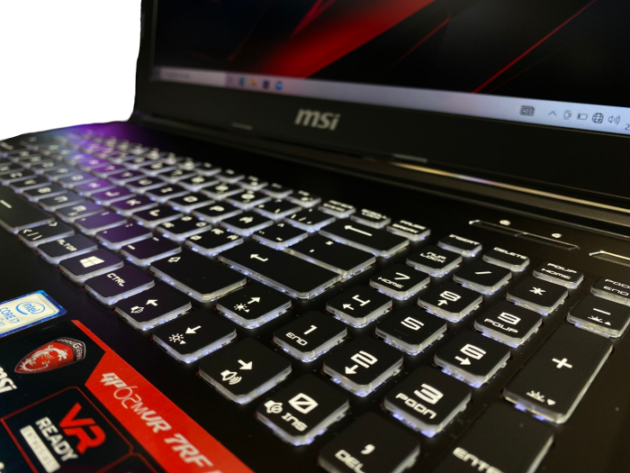 Ноутбук MSI Leopard GP62M i7-7700 8Gb 128Gb 1Tb HDD  GTX 1060 - 3Gb