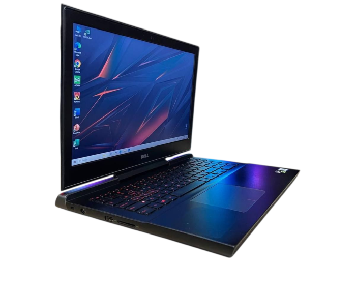 Ноутбук DELL INSPIRON i5-7300HQ/8Gb/256SSD/GTX1050-4Gb Б/В
