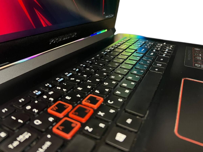 Ноутбук Acer PREDATOR 17.3" i5-8300H/32Gb/500SSD+1Tb HDD/GTX1060-6Gb Б/В