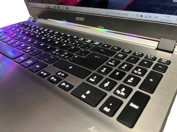 Ноутбук Acer Aspire V5 A10-5757M/8Gb/120SSD/Radeon HD 8650G Б/В