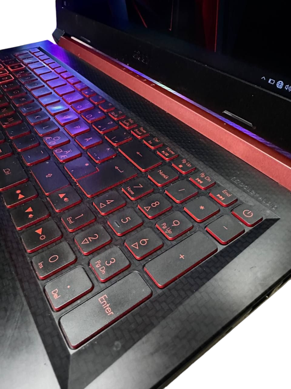 Ноутбук Acer Nitro 5 i5-8300H 8Gb 256SSD Nvidia GTX1050-4Gb  Б/В