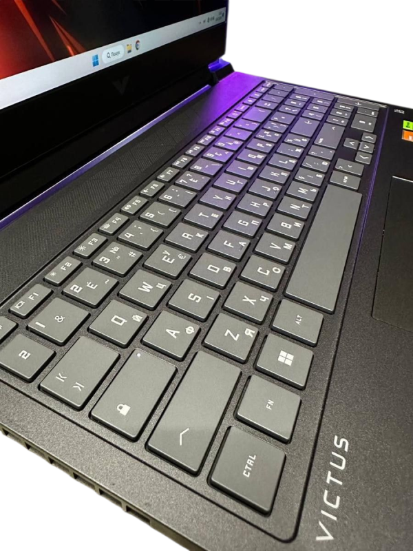 Ноутбук HP Victus 16 144Hz Ryzen 7 7840HS/16Gb/512SSD/RTX4070-8Gb Б/В