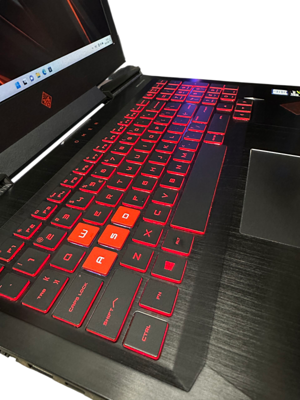Ноутбук HP Omen i5-7300HQ/8Gb/256SSD/GTX1050-4Gb Б/В