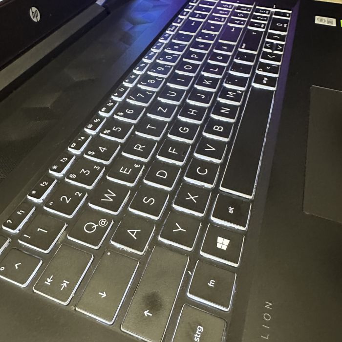 Ноутбук HP Gaming 17.3" i7-10750H/16Gb/1Tb SSD/RTX2060 Б/В