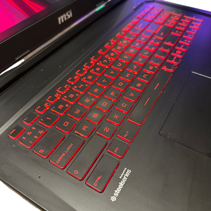 Ноутбук MSI MS-17C5 i7-8750H/16GB/240SSD+1Tb HDD/GTX1060-6Gb Б/В