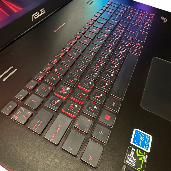 Ноутбук Asus G771J i7-4710HQ/16GB/256SSD+1Tb HDD/GTX860M
