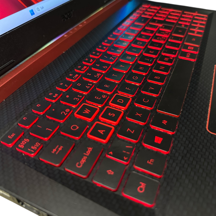 Ноутбук Acer Nitro 5 144Hz i5-8300H/8Gb/256SSD/GTX1060-6Gb Б/В