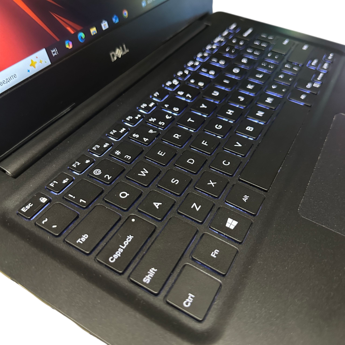 Ноутбук DELL Vostro P92G 14.1" i5-8265U/8Gb/256SSD/Nvidia MX130-2Gb Б/В