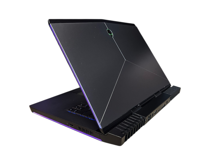 Ноутбук Dell Alienware I7-7820HQ/16GB/512SSD/GTX1070 Б/В