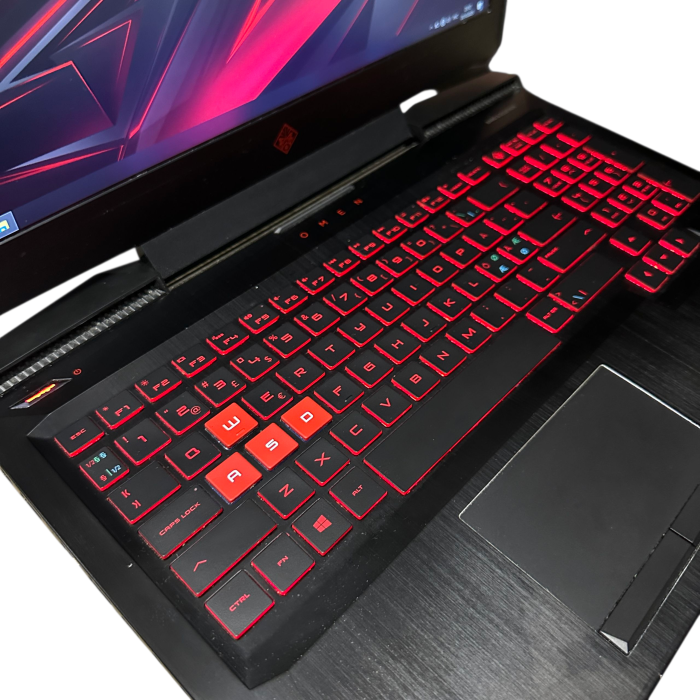 Ноутбук HP Omen i7-7700HQ/16GB/640HDD+256SSD/GTX1060-6GB Б/В
