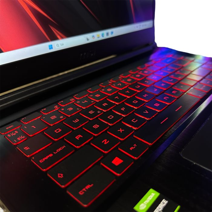 Ноутбук MSI Gaming MS-16R5 144Hz i5-10500H/16Gb/1TbSSD/GTX1650-4GB Б/В