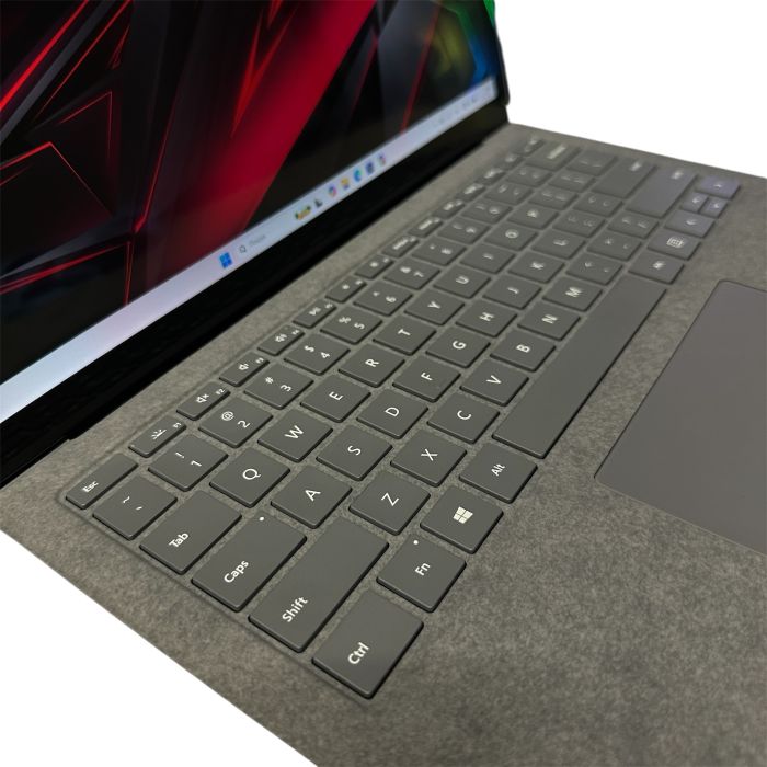 Ноутбук Microsoft Surface i5-1145G7/8Gb/240Gb SSD/Intel Iris XE Б/В