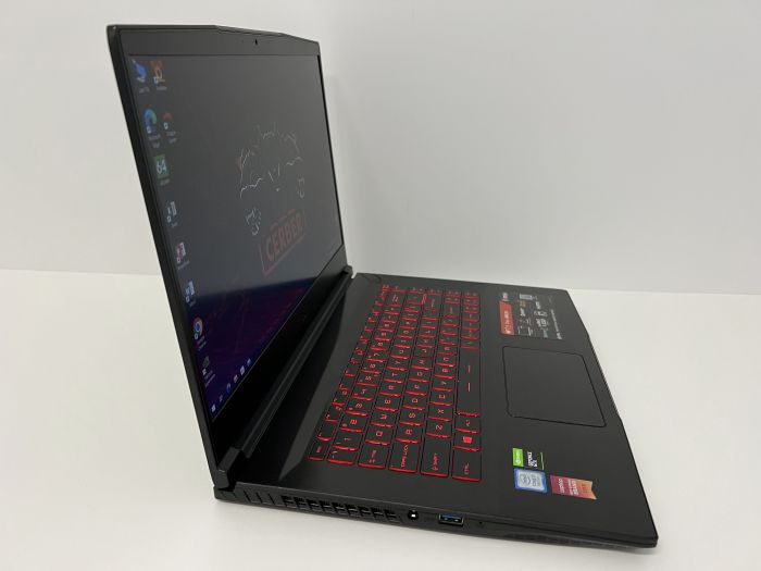 Ігровий ноутбук MSI i7-9750H 16Gb 500SSD GTX1050Ti