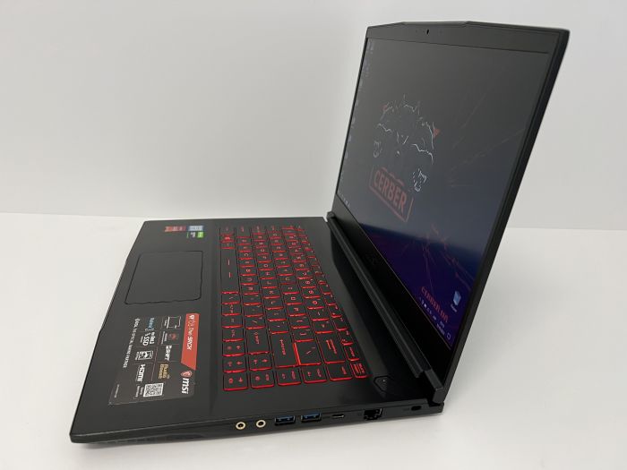 Ігровий ноутбук MSI i7-9750H 16Gb 500SSD GTX1050Ti