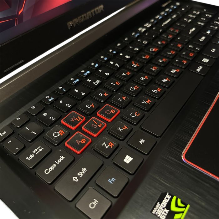 Ноутбук Acer PREDATOR i7-7700HQ/16Gb/120SSD+240SSD/Nvidia GTX1060-6Gb Б/В