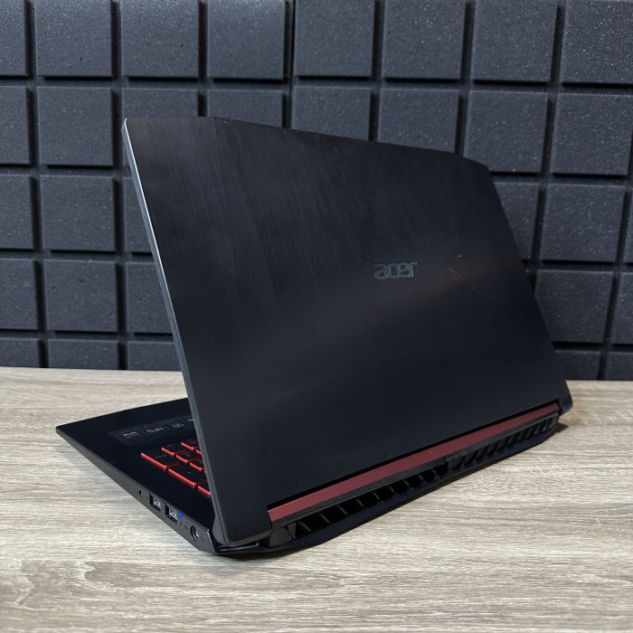 Ноутбук Acer Nitro AN515-51 I7-7700HQ/16GB/256SSD+1TB HDD/GTX1050 TI 4GB Б/В