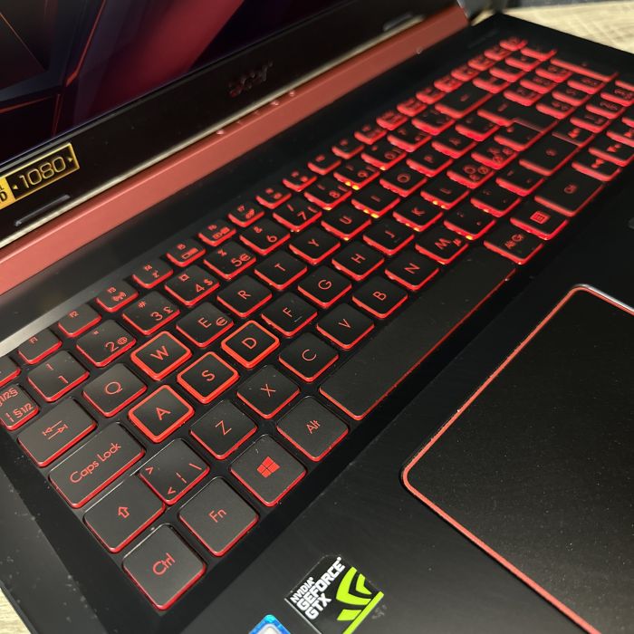 Ноутбук Acer Nitro AN515-51 I7-7700HQ/16GB/256SSD+1TB HDD/GTX1050 TI 4GB Б/В