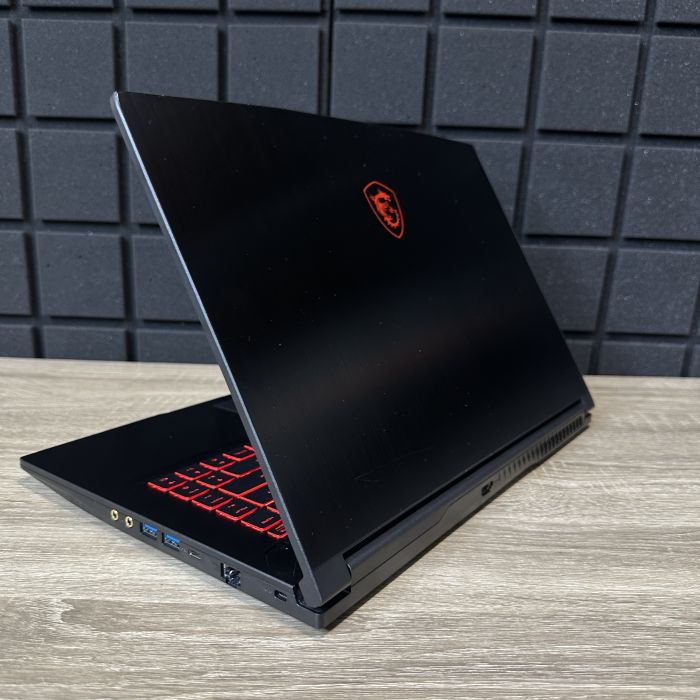 Ноутбук MSI Thin 15 144Hz i5-11400H/8Gb/512SSD/GTX1650-4Gb Б/В