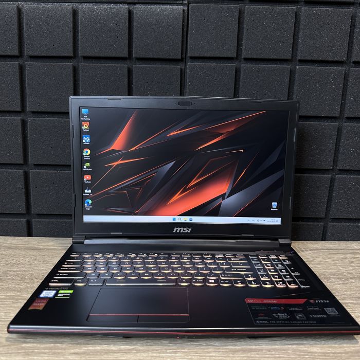 Ноутбук MSI GL95DK i7-9750H/32Gb/512SSD/GTX1660Ti-6GB Б/В