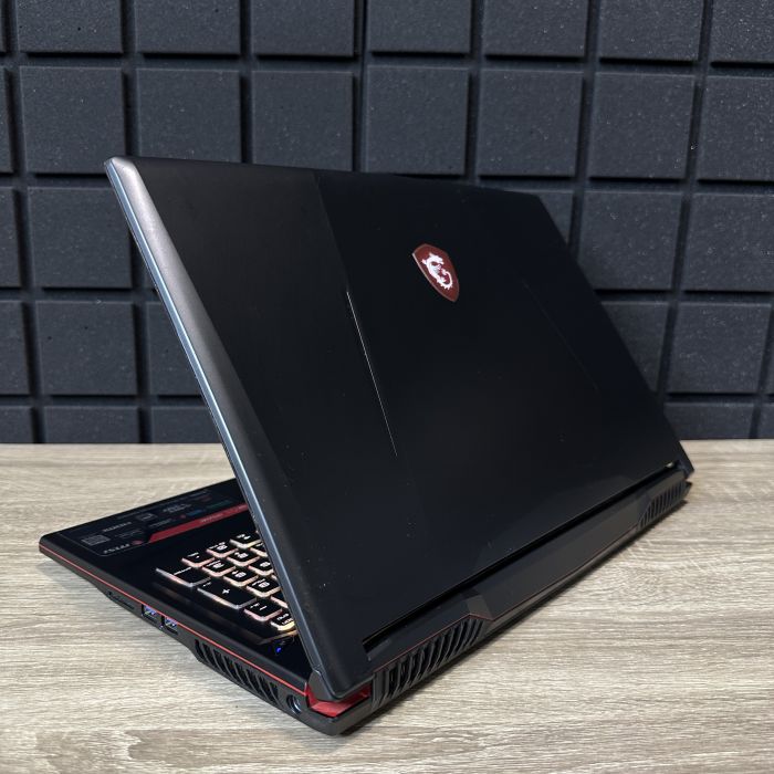 Ноутбук MSI GL95DK i7-9750H/32Gb/512SSD/GTX1660Ti-6GB Б/В