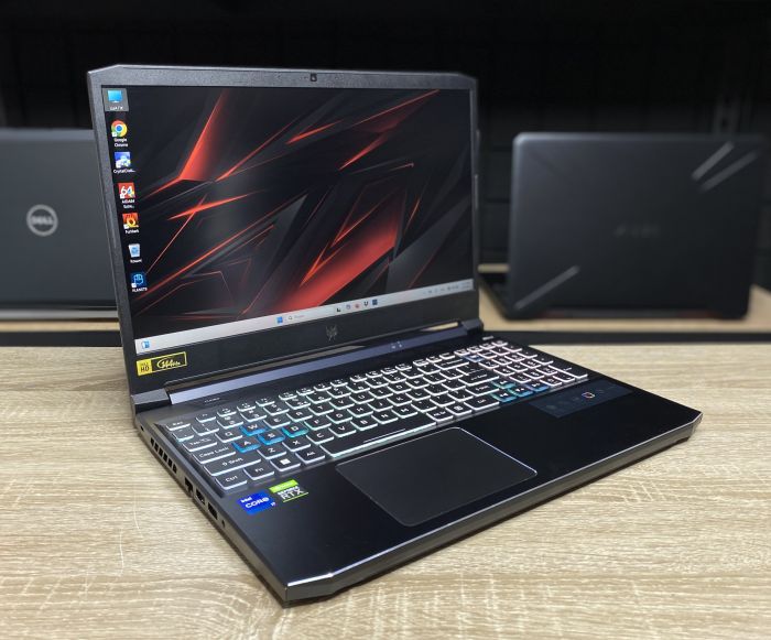 Ноутбук Acer Predator helios 300 i7-11800H 32GB 512SSD 1Tb HDD RTX3070 Б/В