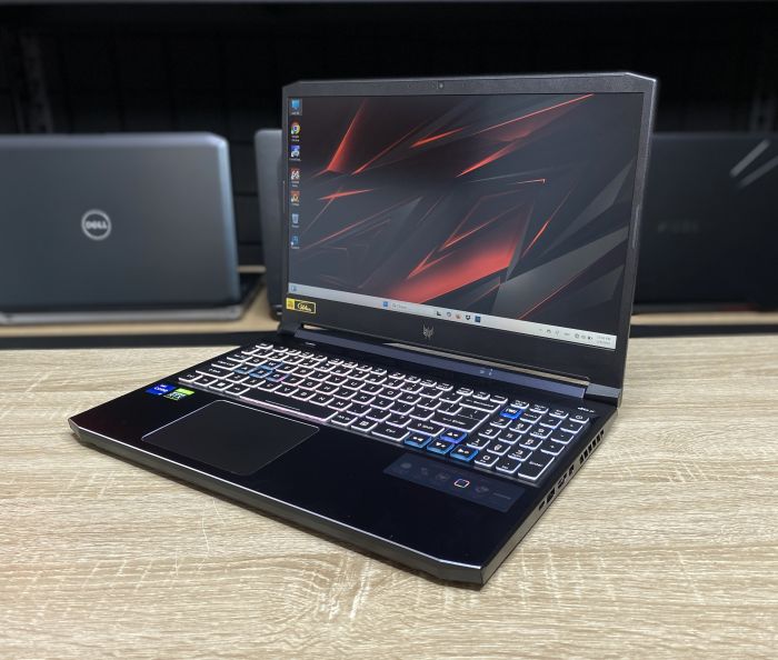 Ноутбук Acer Predator helios 300 i7-11800H 32GB 512SSD 1Tb HDD RTX3070 Б/В