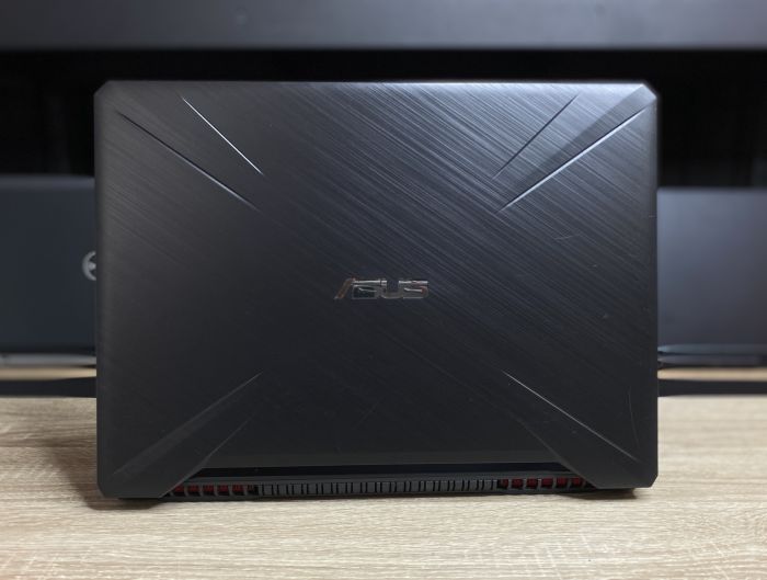 Ноутбук Asus tuf Ryzen 5 3550H 16Gb 1Tb SSD GTX1660Ti Б/В