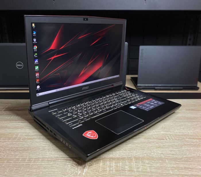 Ноутбук MSI TITAN I7-6820HK 32GB 700HDD 512SSD GTX1070 Б/В