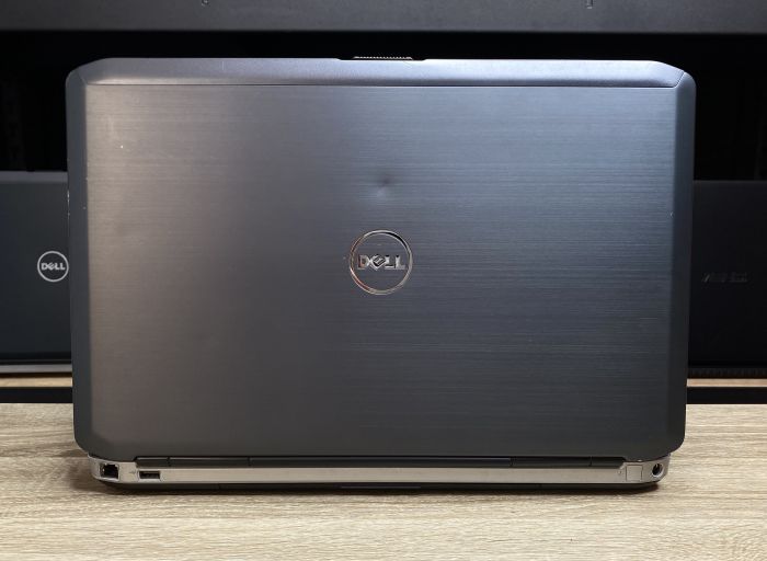 Ноутбук DELL 5530 I5-3320M  8Gb 500Gb Intel HD
