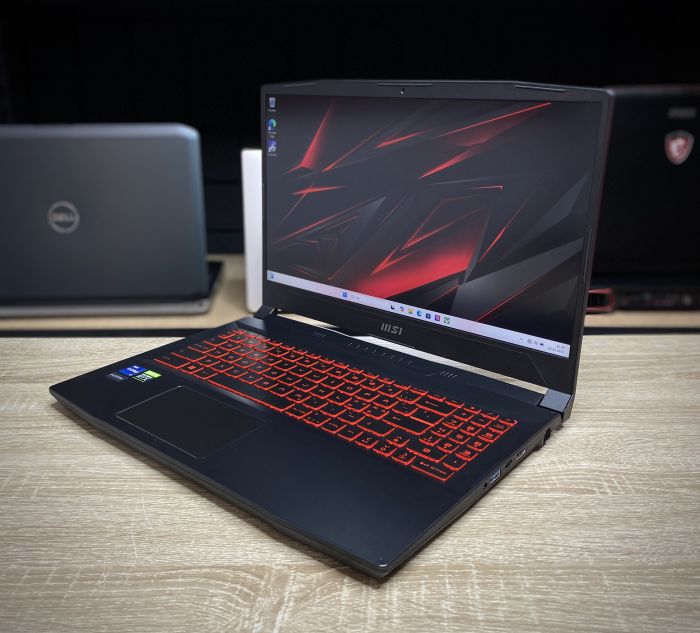 Ноутбук Msi I7-12700H 16Gb 1Tb SSD RTX3070 Б/В