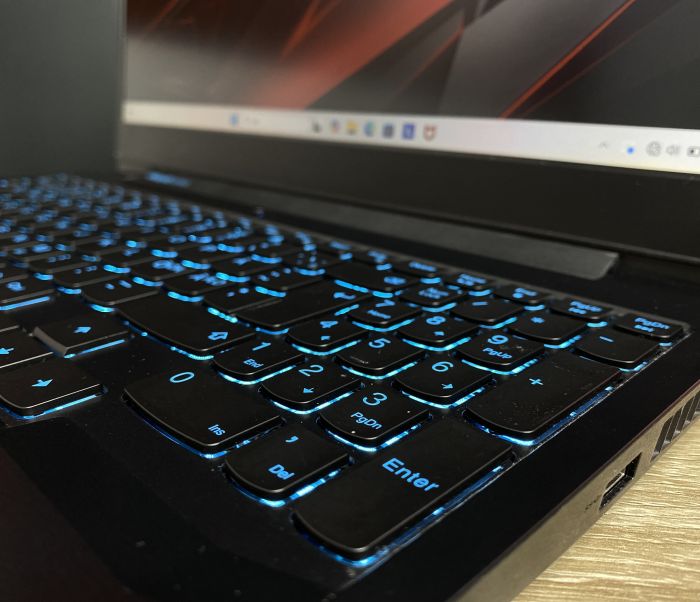 Ноутбук Lenovo ideapad Ryzen 5 4600H 8Gb 256SSD GTX1650 Б/В