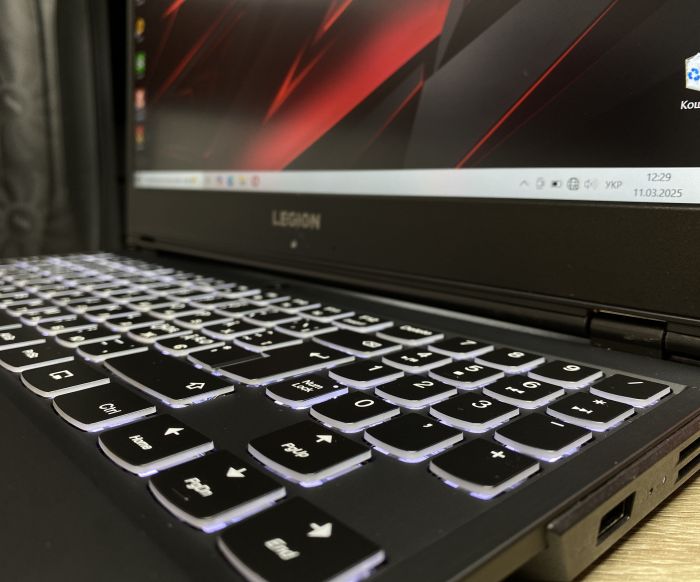 Ноутбук Lenovo Legion i5-9300H 16Gb 512SSD RTX2060 Б/В
