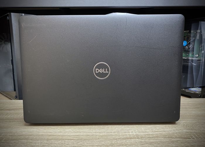 Ноутбук Dell Latitude 3580 i3-6006U 8Gb SSD 120 GB FULL HD Б/В