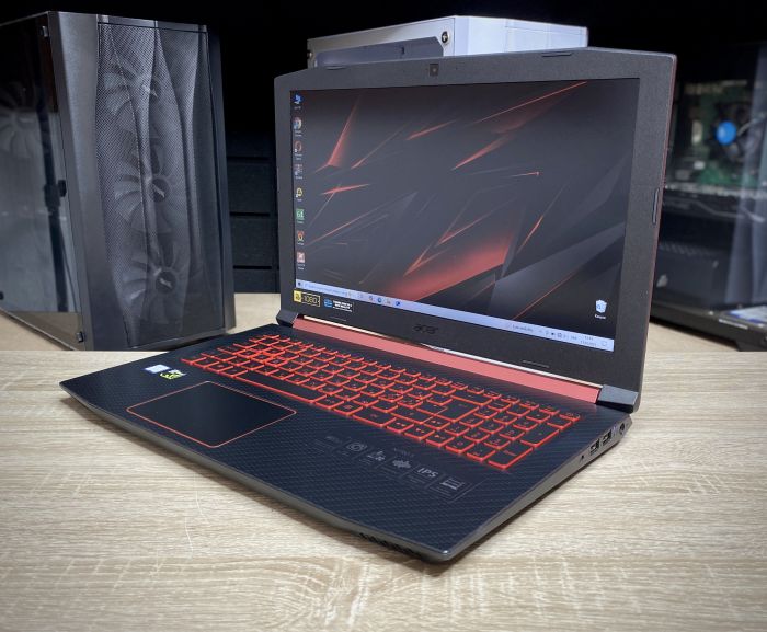 Ноутбук Acer Nitro 5 i5-8300H 16Gb 128SSD GTX1060 Б/В