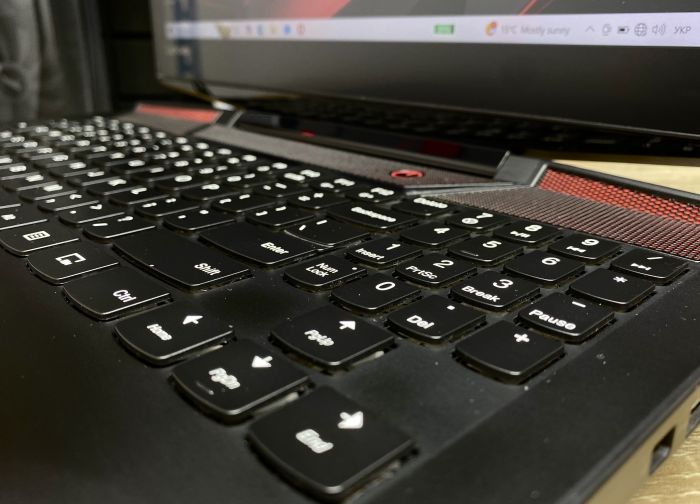 Ноутбук Lenovo Legion i7-7700HQ 240SSD 500HDD GTX1060 Б/В