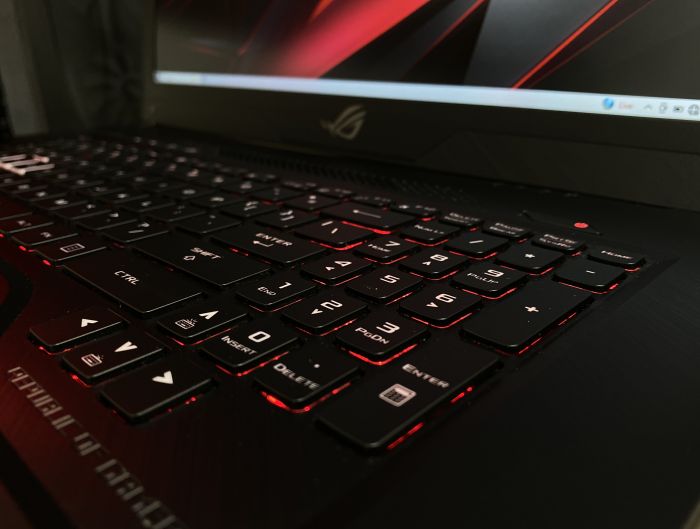 Ноутбук Asus Rog Strix Gl 703 i7-7700HQ 16Gb 128SSD 1Tb HDD GTX1060 Б/В