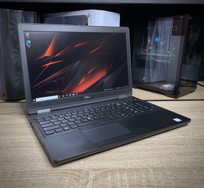 Ноутбук DELL Latitude 5580 i5-6440HQ 8Gb 256SSD 940MX Б/В