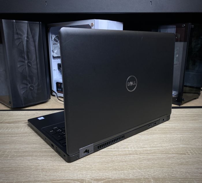 Ноутбук DELL Latitude 5580 i5-6440HQ 8Gb 256SSD 940MX Б/В