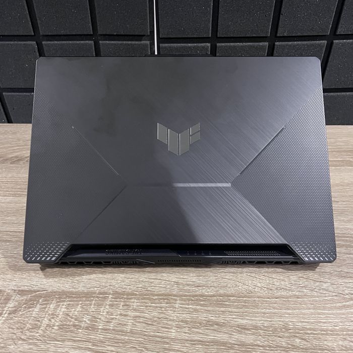 Ноутбук Asus Tuf Gaming F15 144Hz i5-11400H/16GB/512SSD/RTX3060-6GB Б/В
