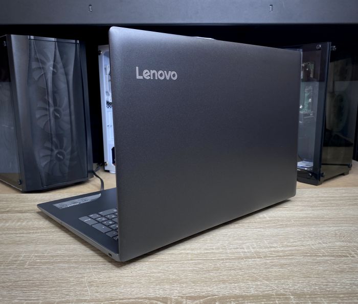 Ноутбук Lenovo ideapad320 i5-7200U 8Gb 128SSD 320HDD 940MX Б/В