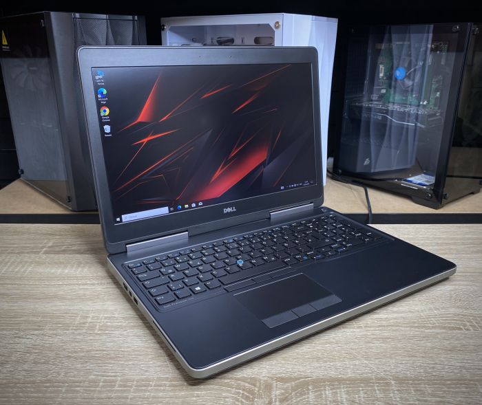 Ноутбук Dell Precision 7510 i7-6820HQ 32Gb 1Tb HDD 512SSD M1000M Б/В