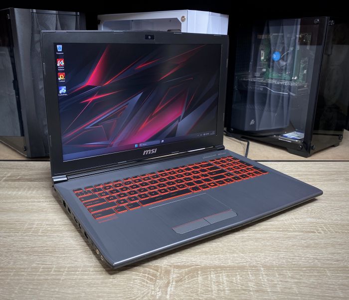 Ноутбук MSI I5-7300HQ 8Gb 256SSD 1Tb GTX1050 Б/В