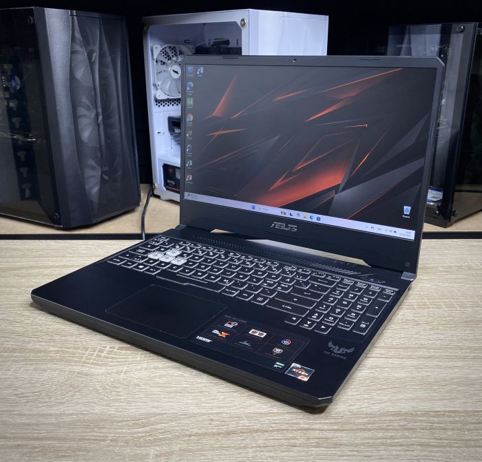 Ноутбук ASUS Tuf Ryzen 5 3550H 8Gb 512SSD GTX1050 Б/В